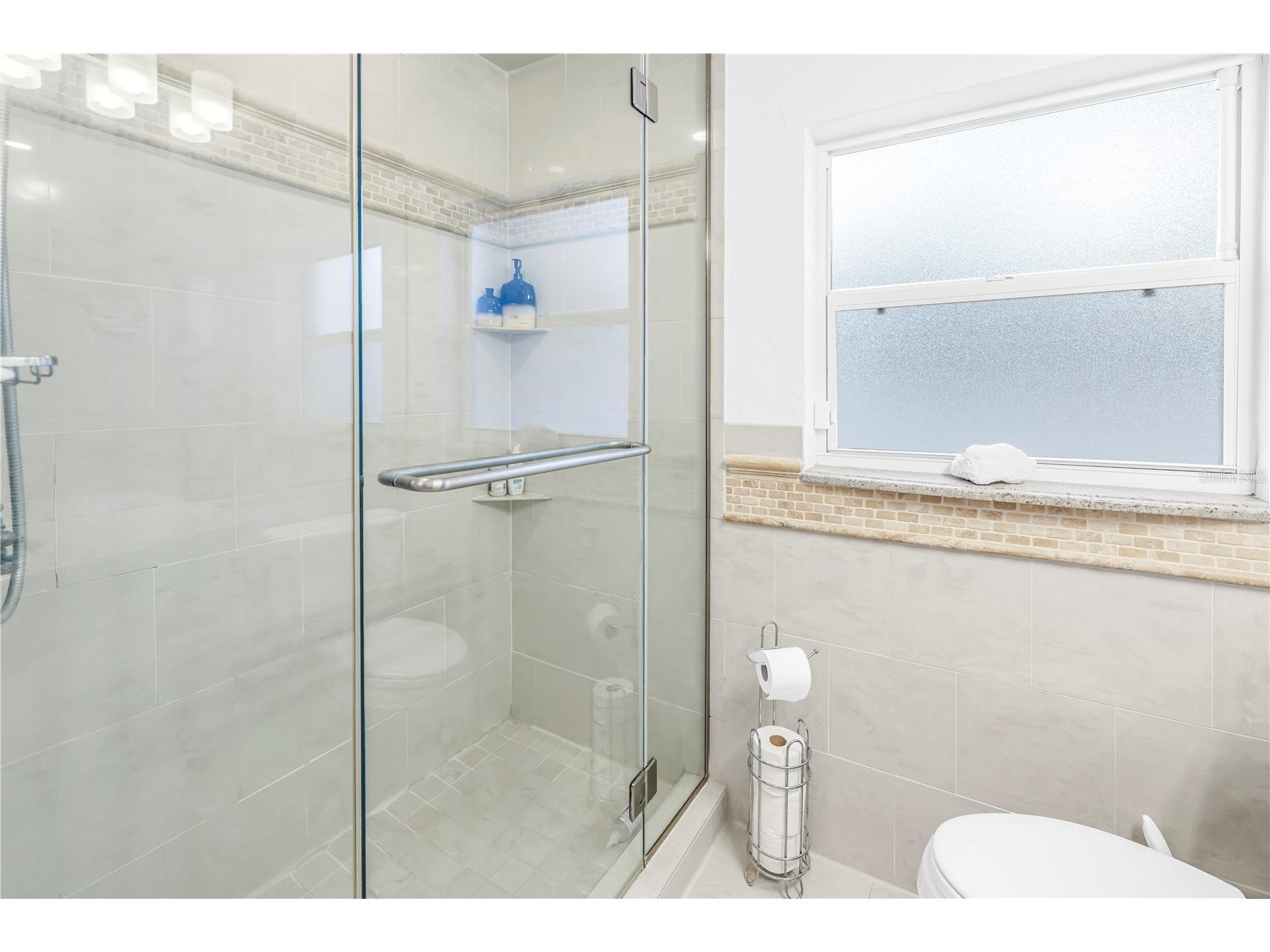 209 Bandera Way NE Saint Petersburg FL 33704 TB8492037 image30
