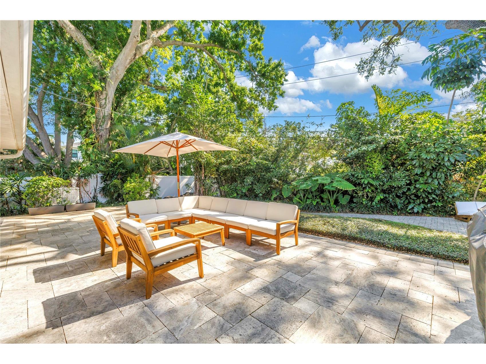 209 Bandera Way NE Saint Petersburg FL 33704 TB8492037 image40