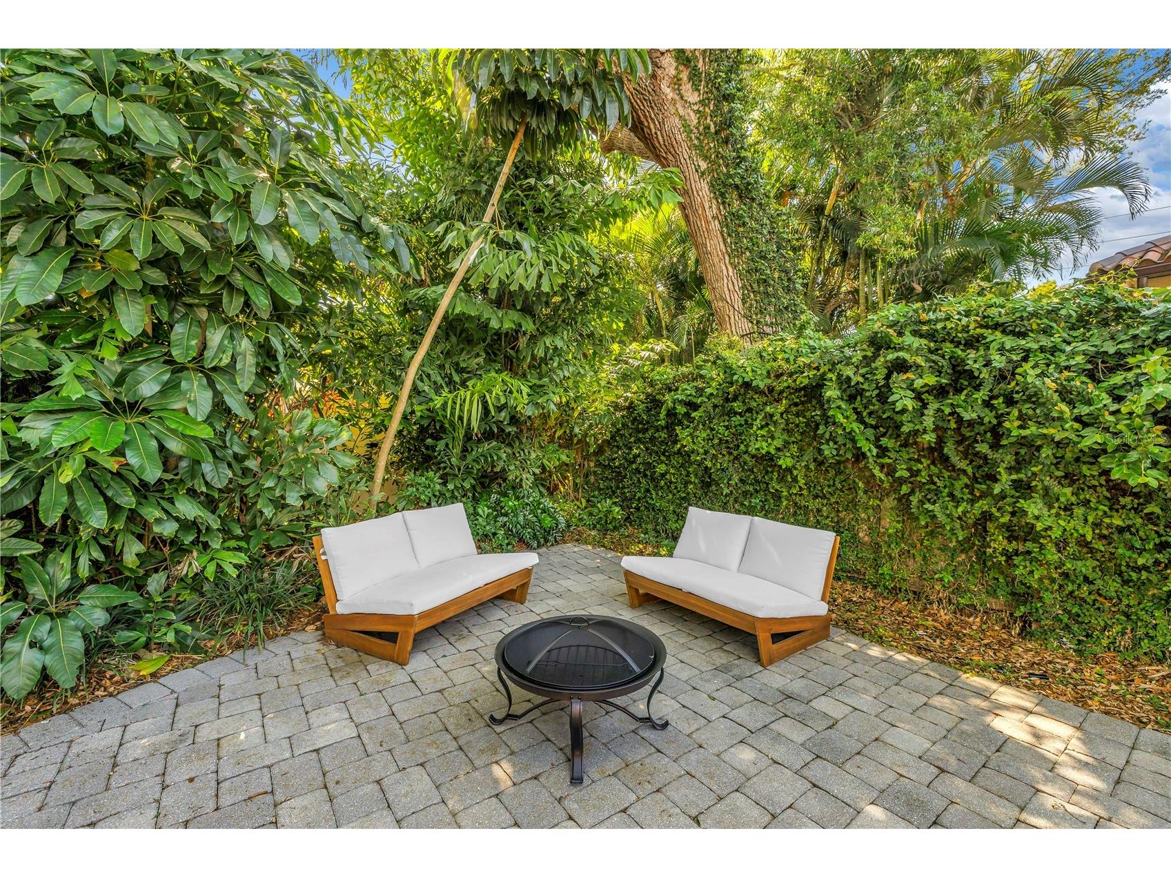 209 Bandera Way NE Saint Petersburg FL 33704 TB8492037 image42