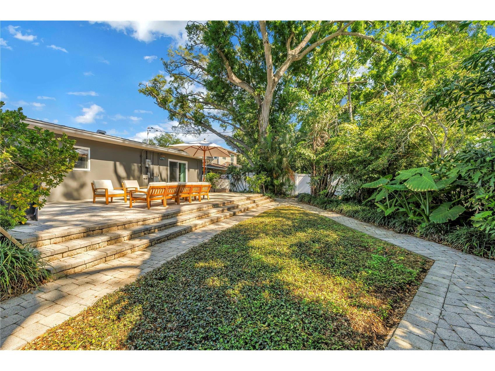 209 Bandera Way NE Saint Petersburg FL 33704 TB8492037 image44