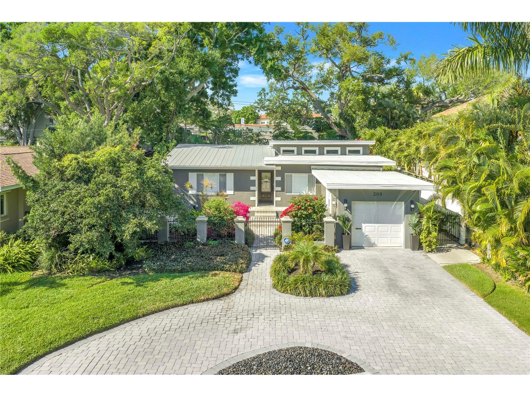 209 Bandera Way NE Saint Petersburg FL 33704 TB8492037 image50