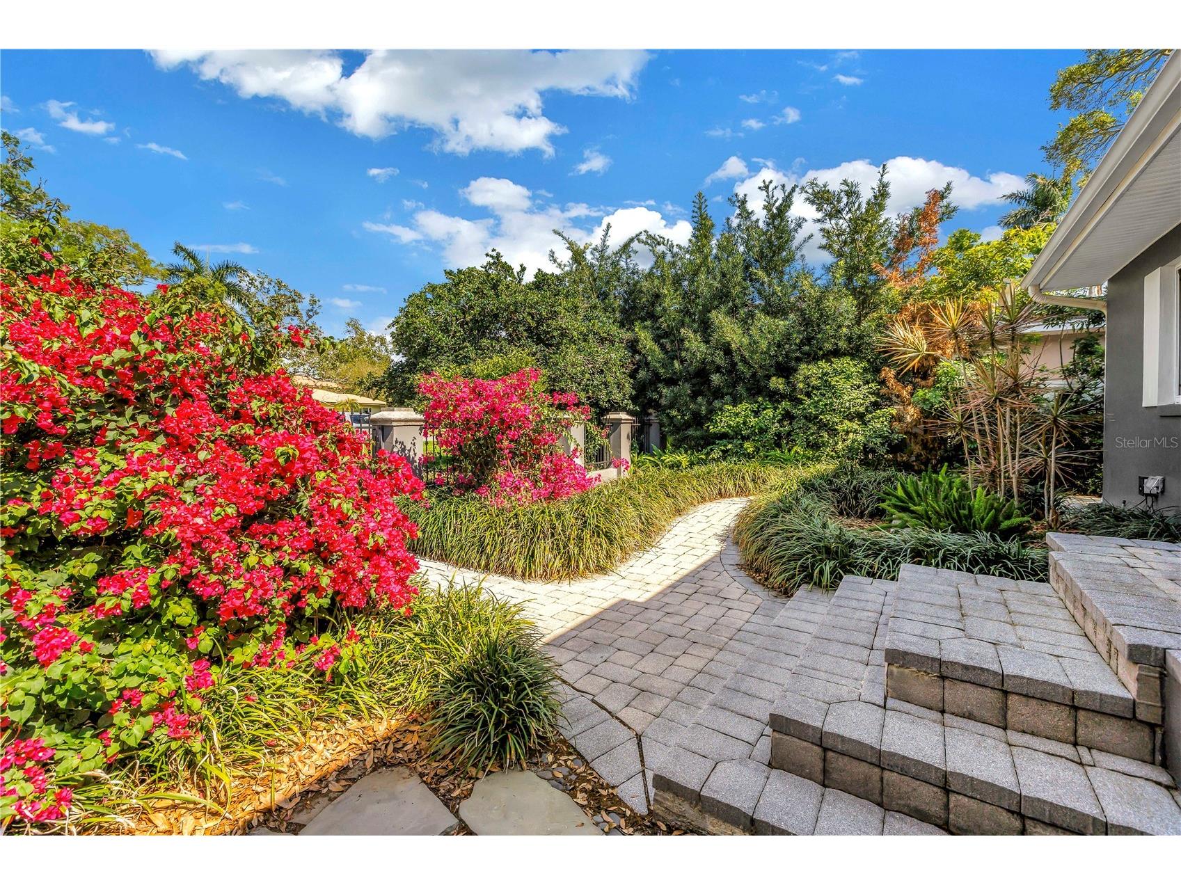 209 Bandera Way NE Saint Petersburg FL 33704 TB8492037 image6
