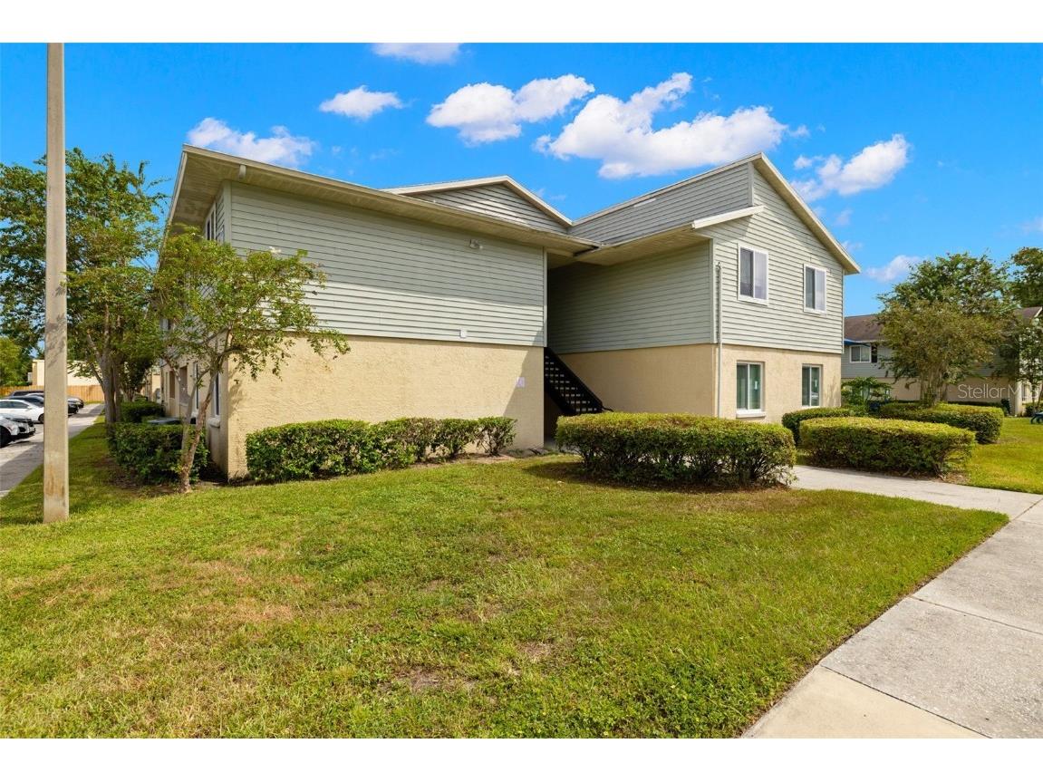 209 Berry Tree Place Brandon FL 33510 TB8429597 image1