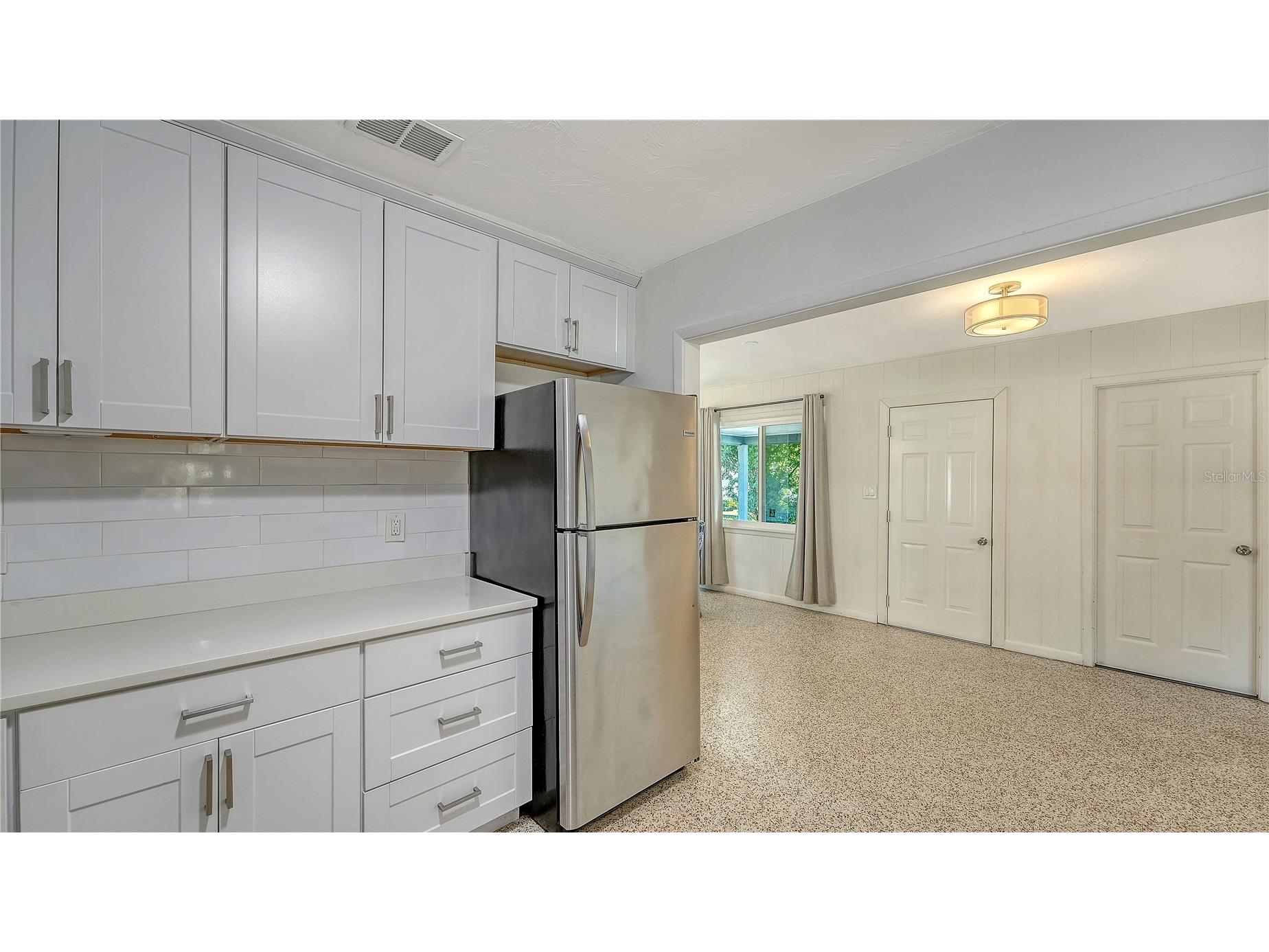 209 Briggs Court Sarasota FL 34237 A4691467 image12