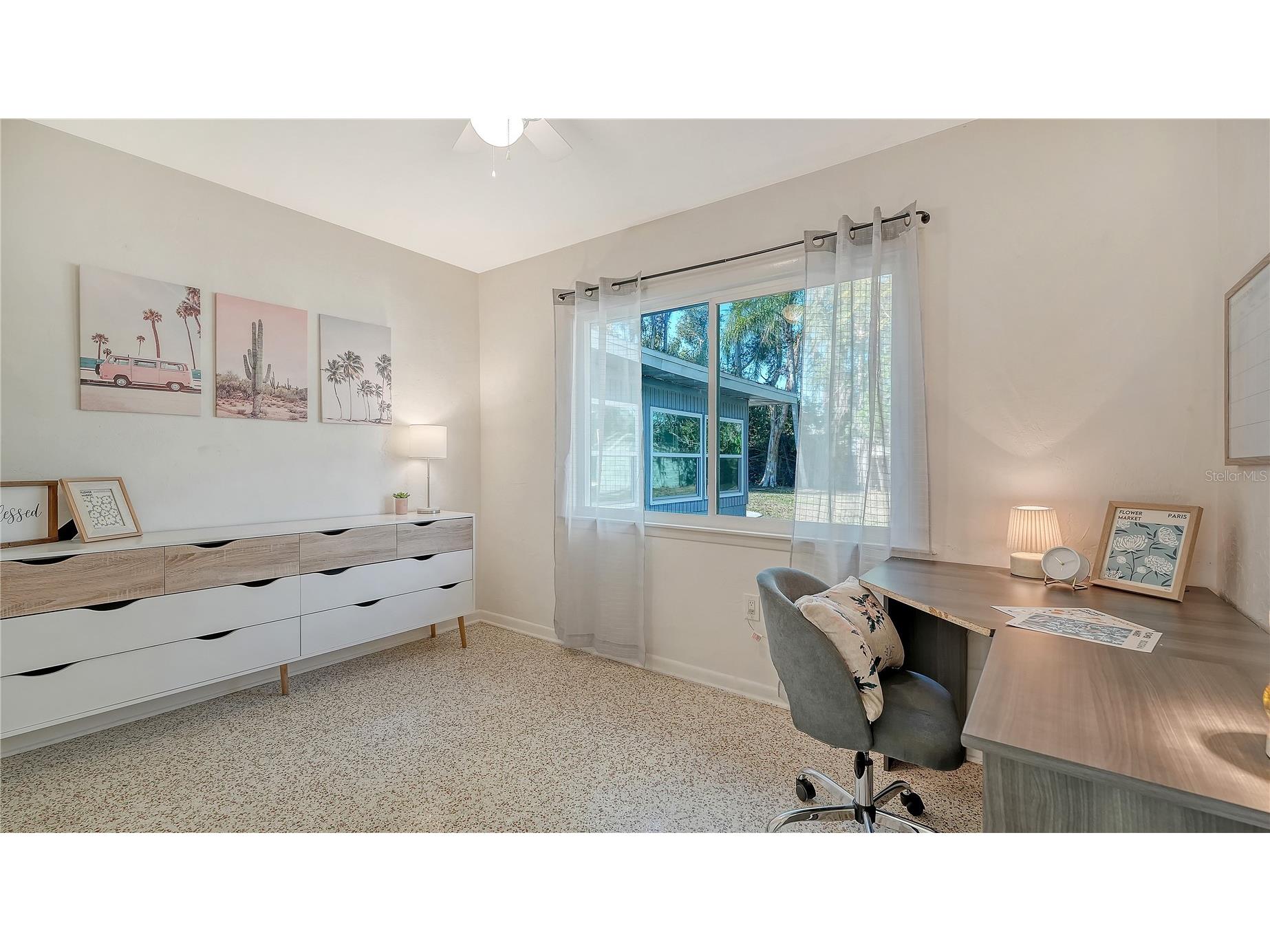 209 Briggs Court Sarasota FL 34237 A4691467 image24