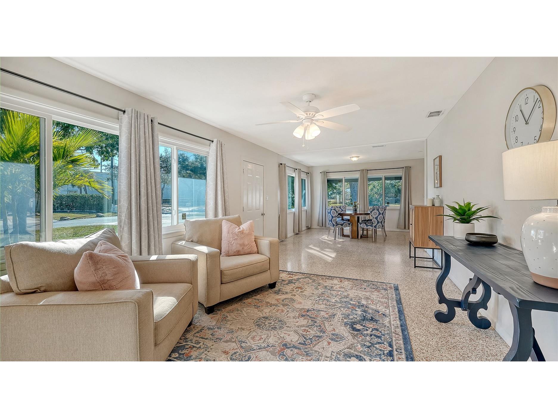 209 Briggs Court Sarasota FL 34237 A4691467 image5