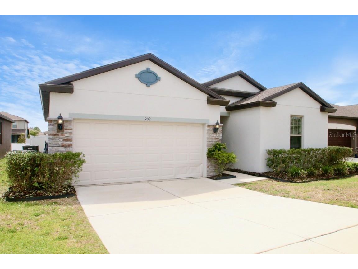 209 Citrus Isle Loop Davenport FL 33837 O6112988 image1
