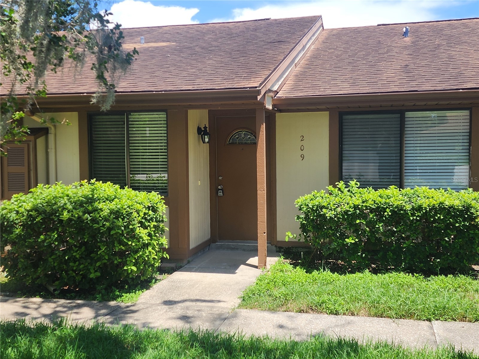 209 Corkwood Ln Oldsmar FL 34677 TB8396745 image2