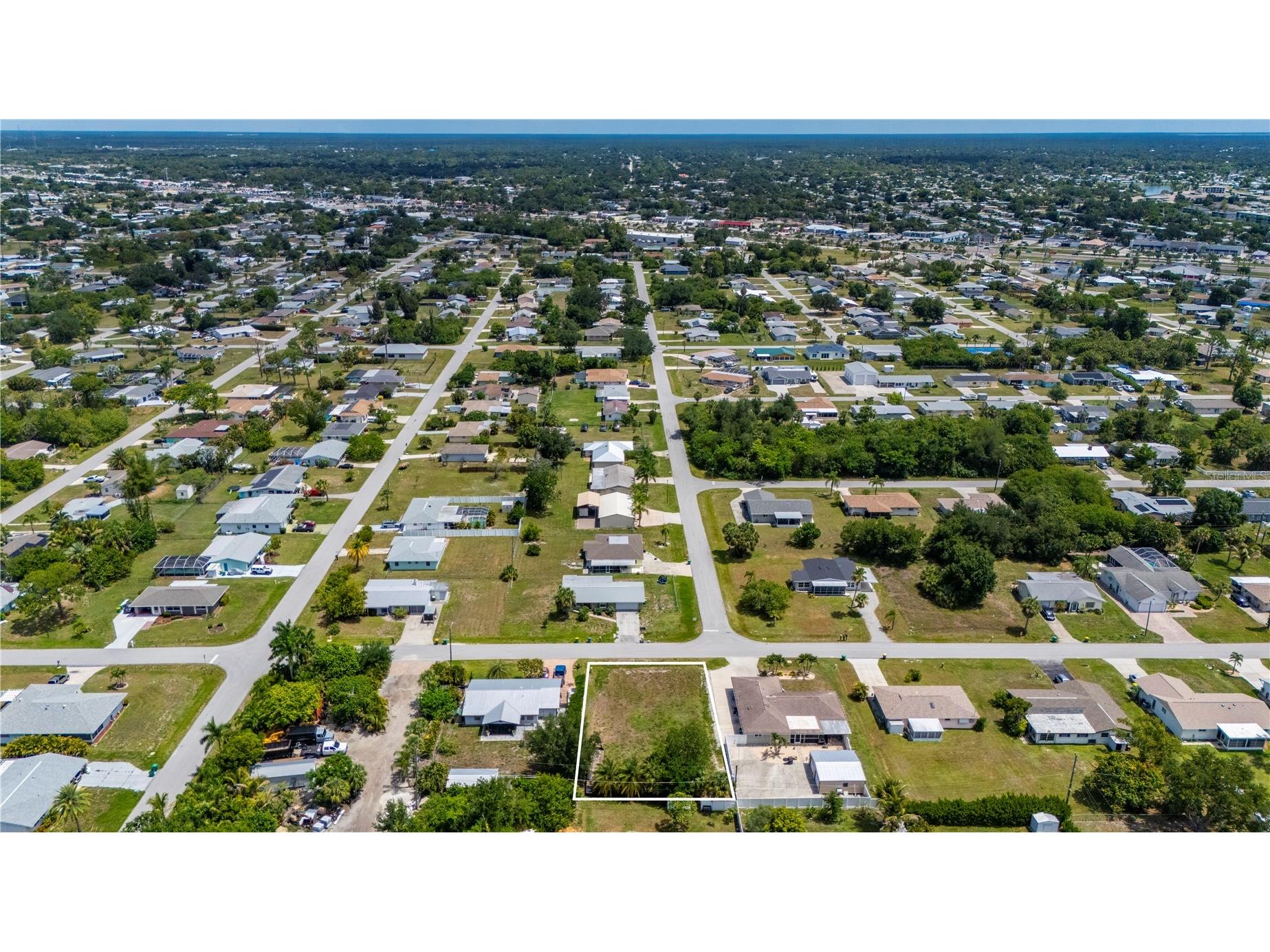 209 Cypress Avenue NW Port Charlotte FL 33952 C7527346 image10