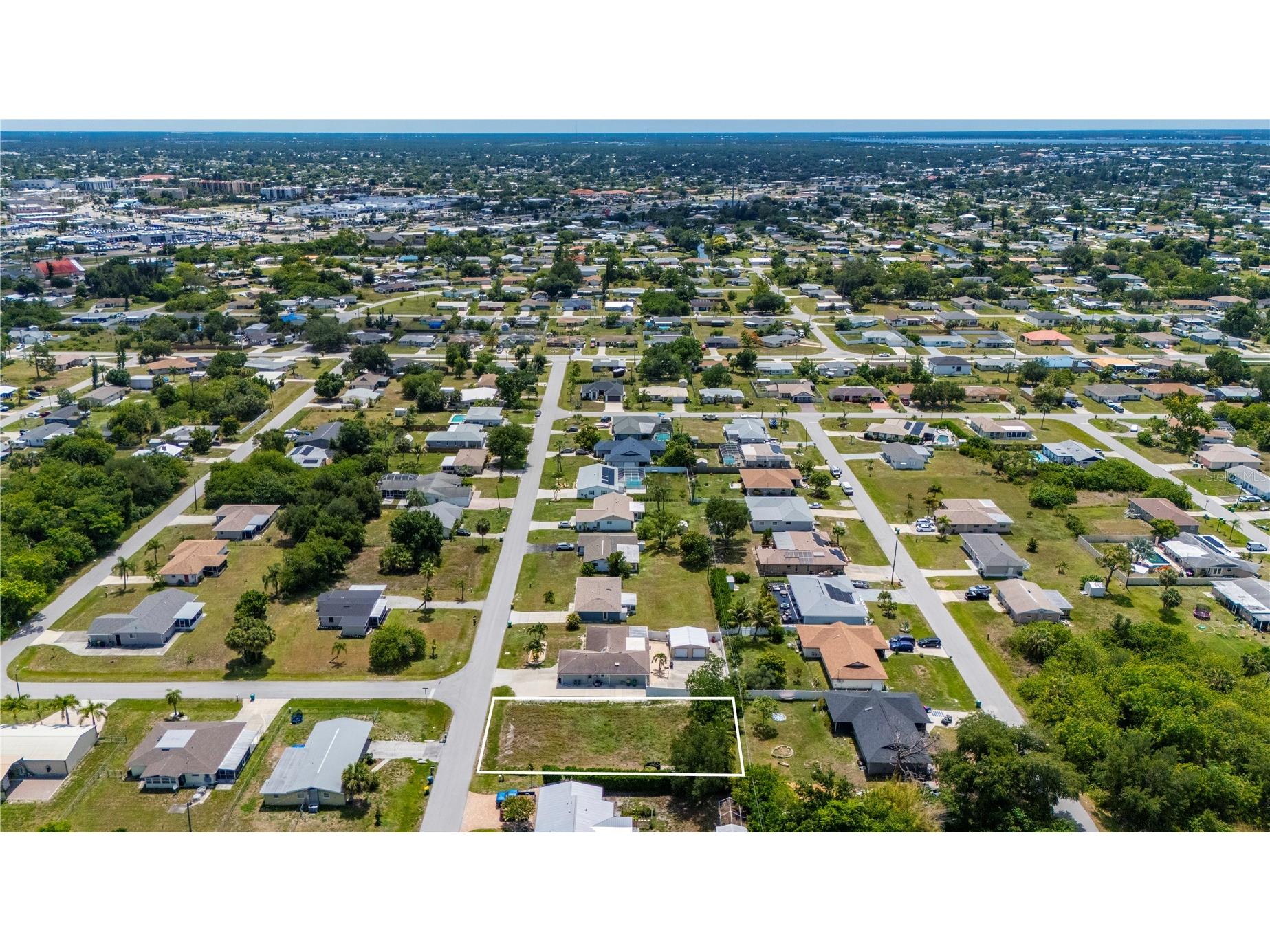 209 Cypress Avenue NW Port Charlotte FL 33952 C7527346 image6