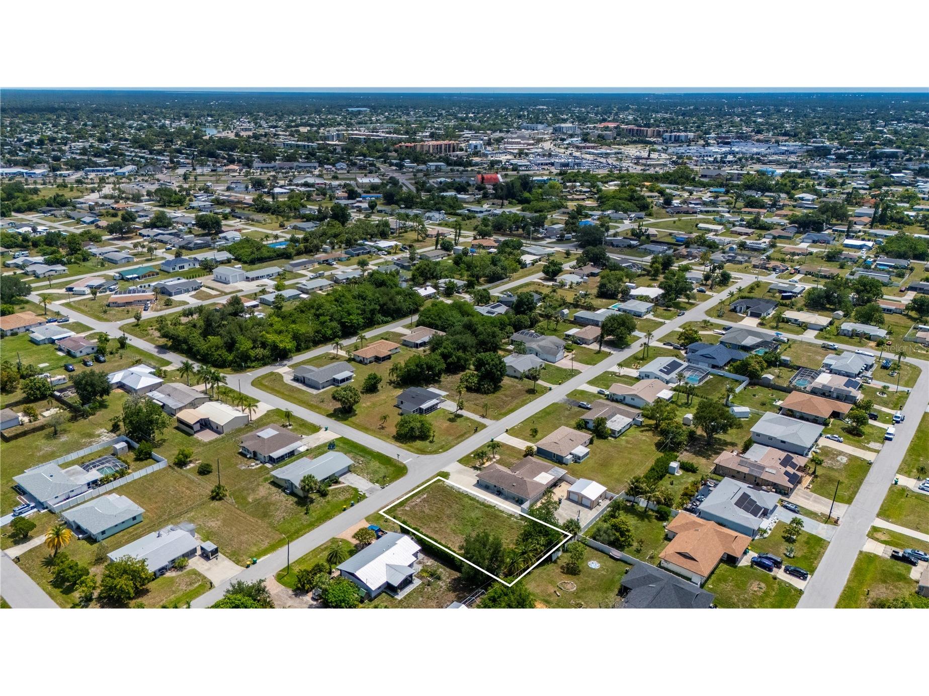 209 Cypress Avenue NW Port Charlotte FL 33952 C7527346 image8
