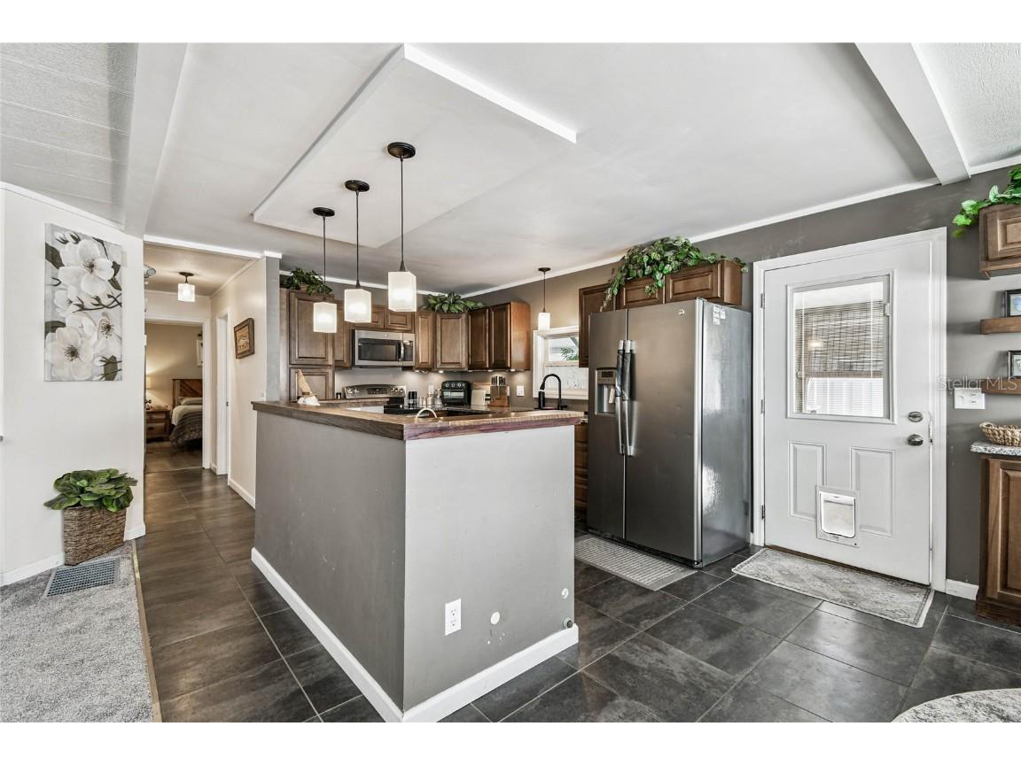 209 E 52nd Avenue Plaza E Bradenton FL 34203 TB8440189 image10