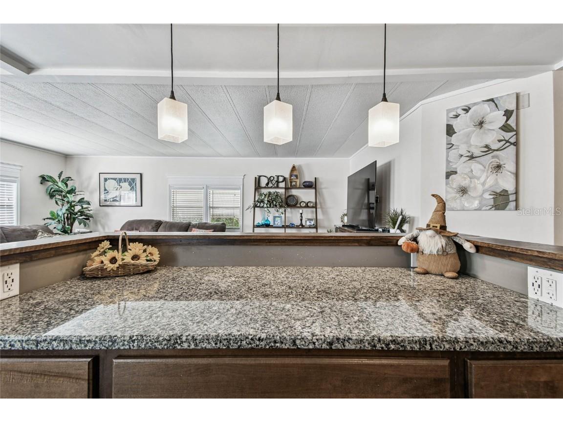 209 E 52nd Avenue Plaza E Bradenton FL 34203 TB8440189 image13