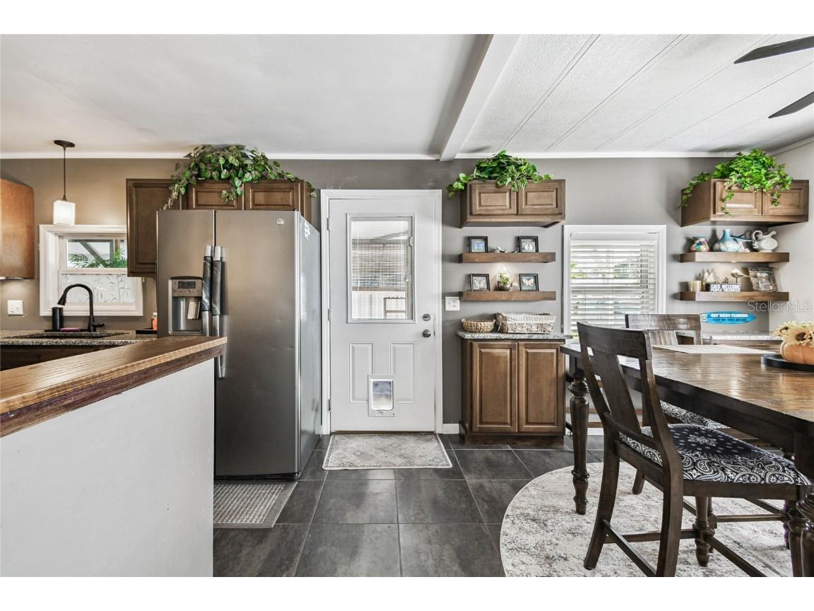 209 E 52nd Avenue Plaza E Bradenton FL 34203 TB8440189 image26