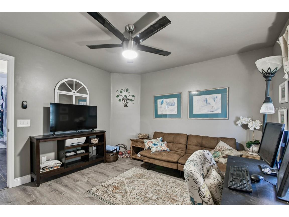 209 E 52nd Avenue Plaza E Bradenton FL 34203 TB8440189 image33