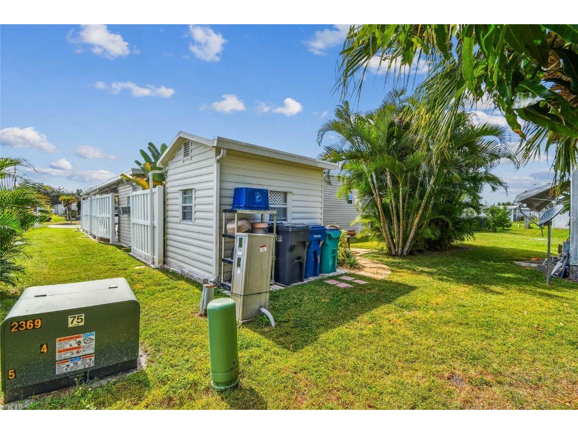 209 E 52nd Avenue Plaza E Bradenton FL 34203 TB8440189 image44