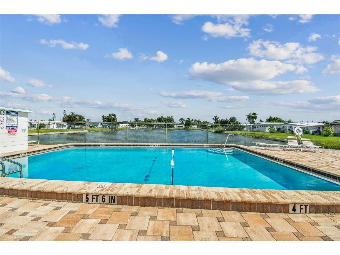 209 E 52nd Avenue Plaza E Bradenton FL 34203 TB8440189 image58