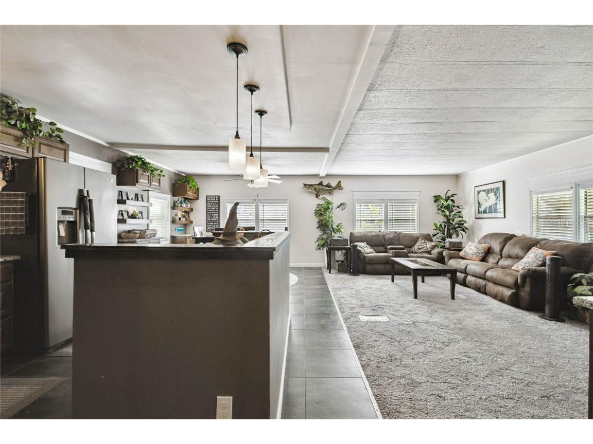 209 E 52nd Avenue Plaza E Bradenton FL 34203 TB8440189 image7