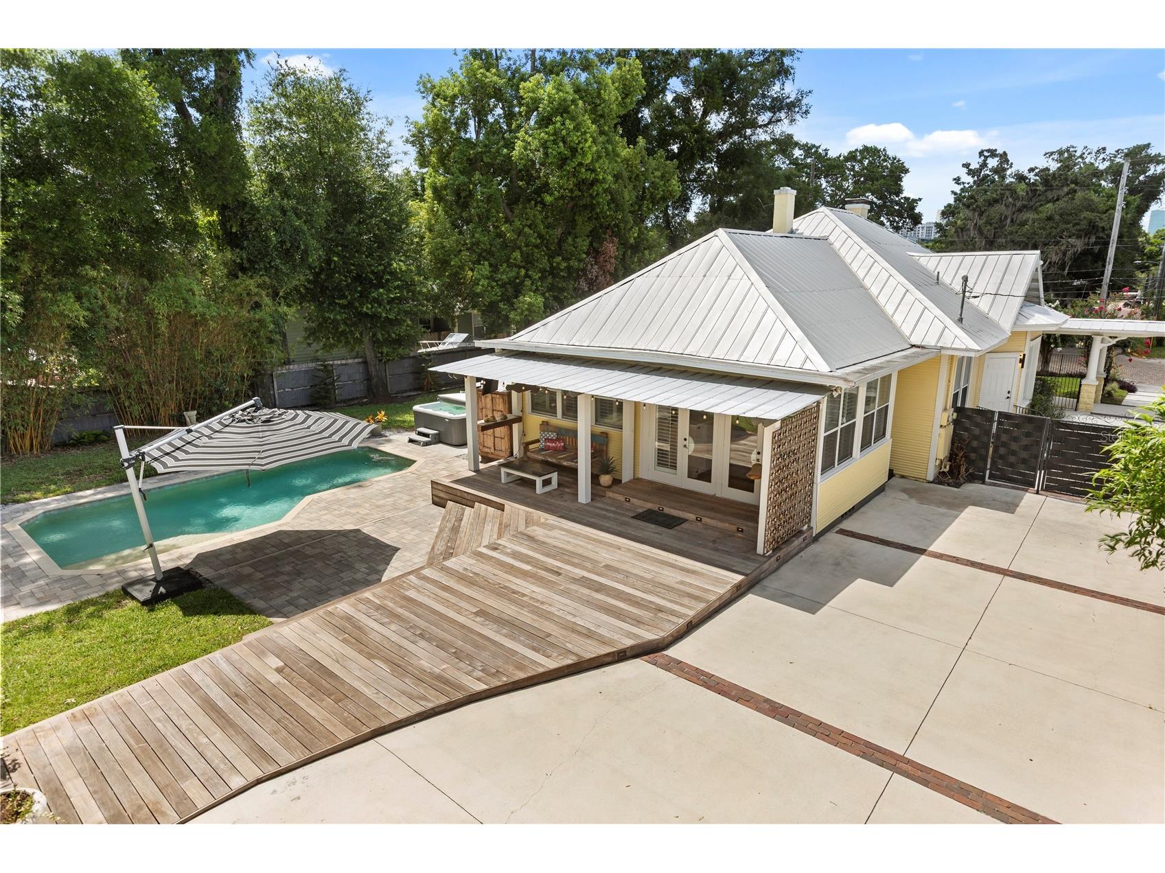 209 E Amelia Street Orlando FL 32801 O6419813 image58