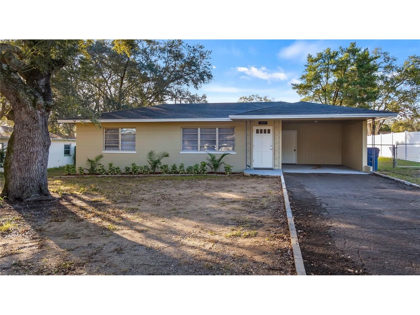 209 E Chester Street Minneola FL 34715 G5077074 image1