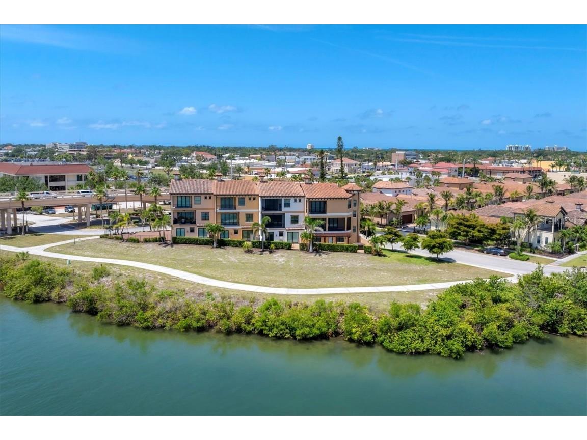 209 E Venice Avenue Venice FL 34285 N6139025 image1