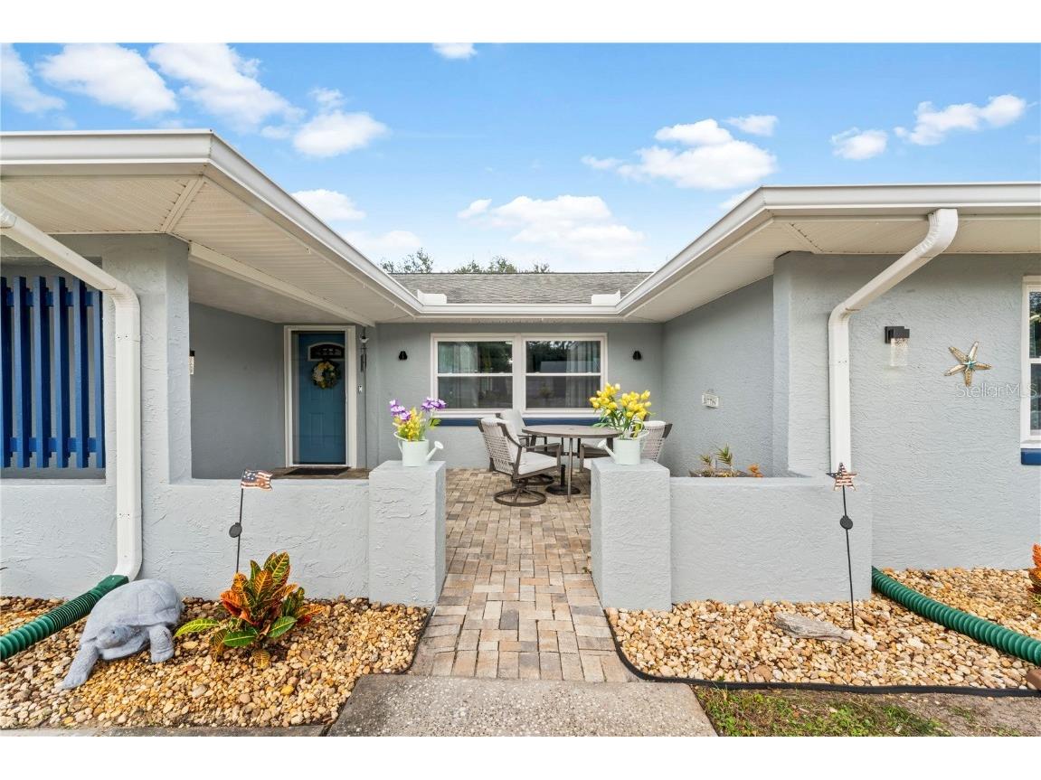 209 Earl Street Tarpon Springs FL 34689 U8228430 image1