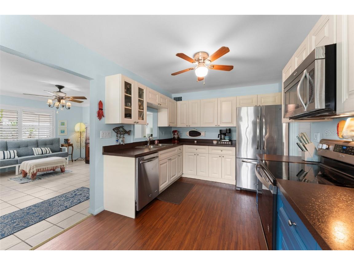 209 Emerald Lane Largo FL 33771 TB8409457 image15