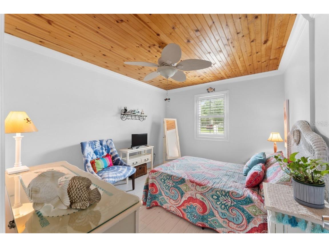 209 Emerald Lane Largo FL 33771 TB8409457 image18