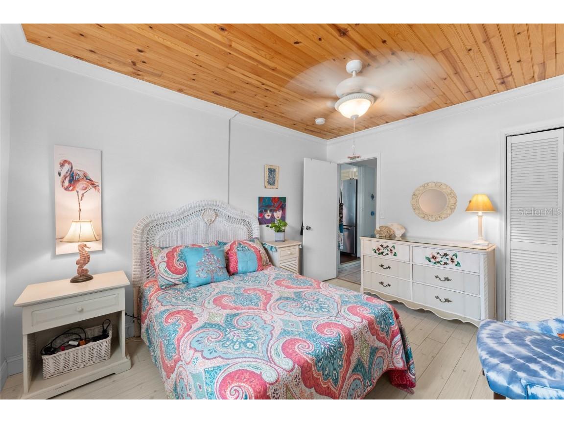 209 Emerald Lane Largo FL 33771 TB8409457 image20