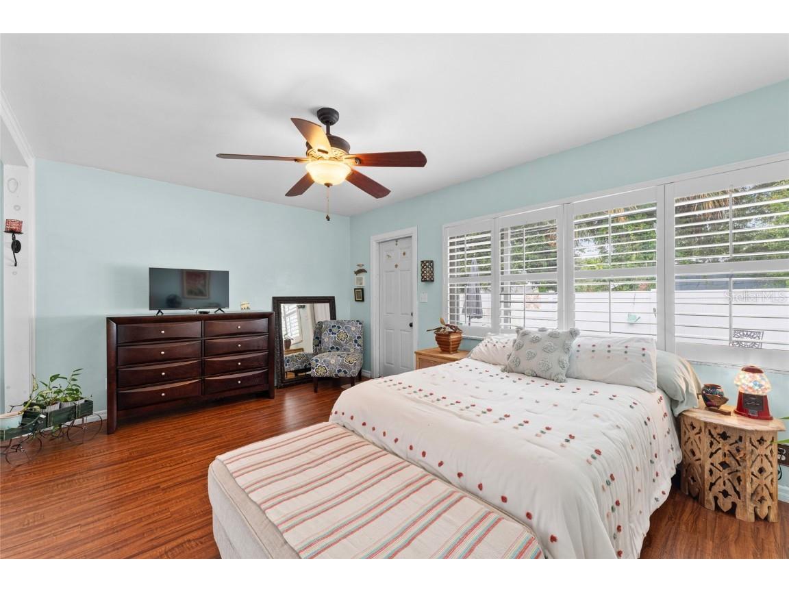 209 Emerald Lane Largo FL 33771 TB8409457 image33