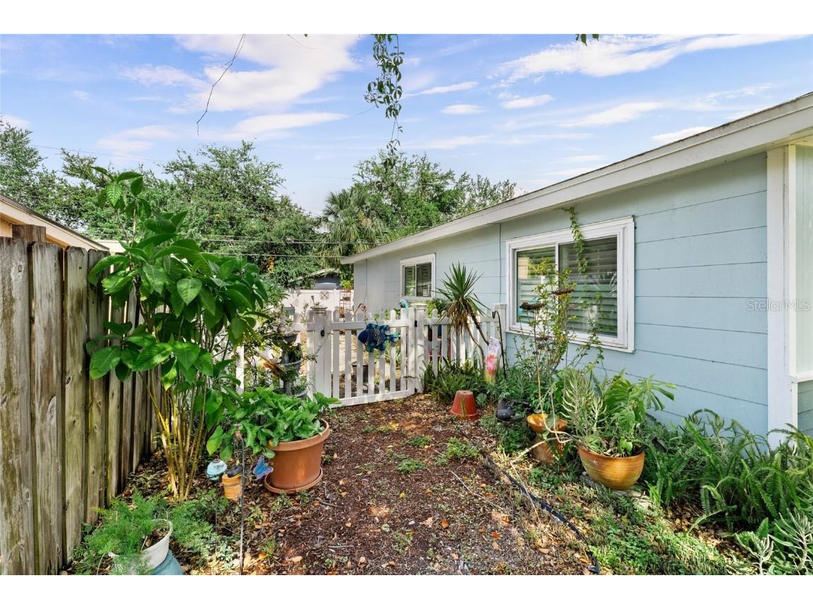 209 Emerald Lane Largo FL 33771 TB8409457 image42