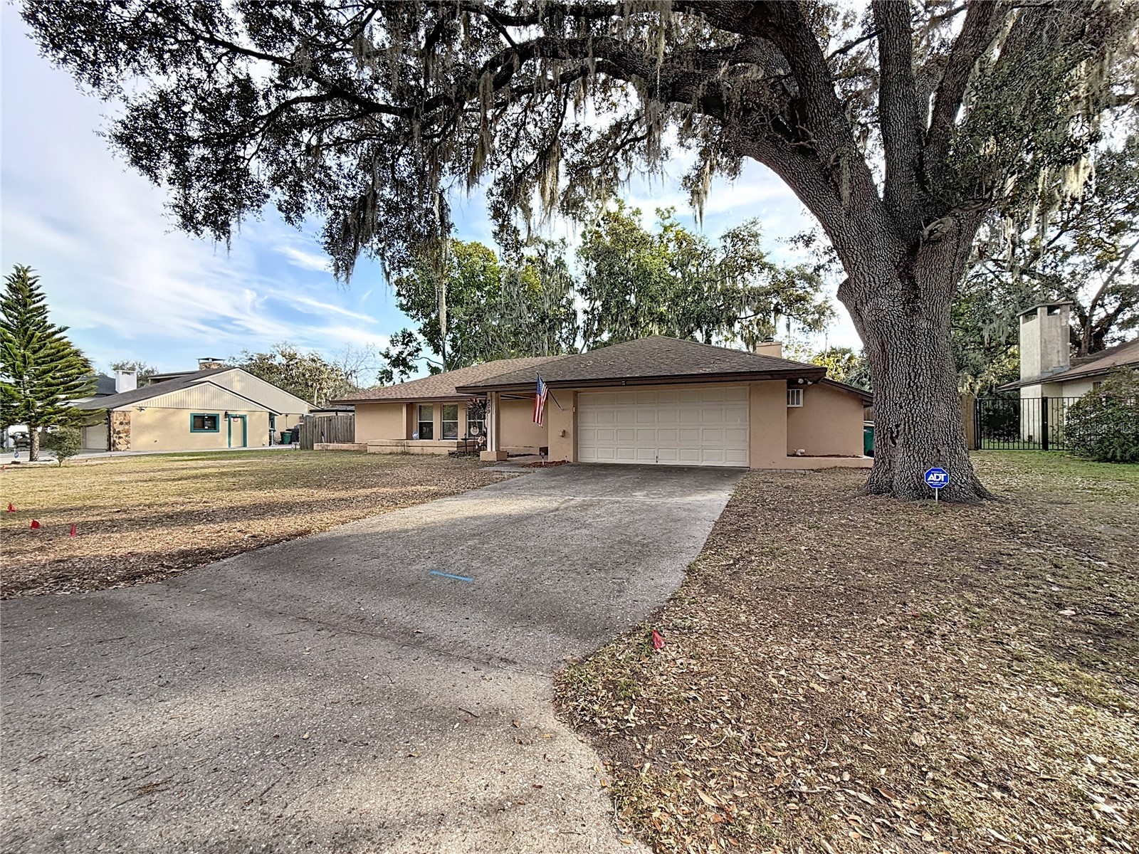209 First Street Tavares FL 32778 S5142540 image18