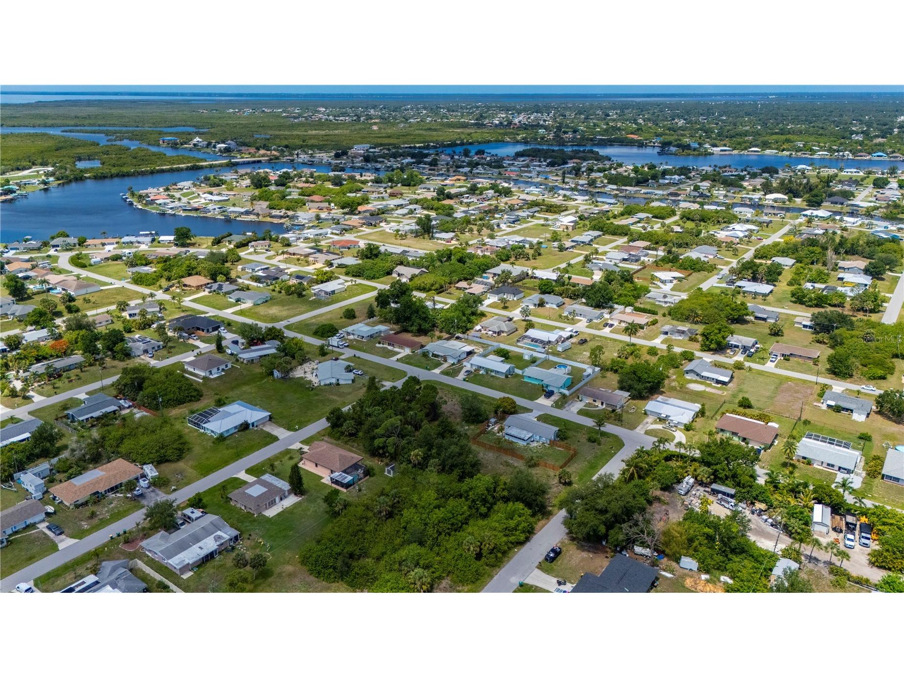 209 Forrest Avenue NW Port Charlotte FL 33952 C7527347 image4
