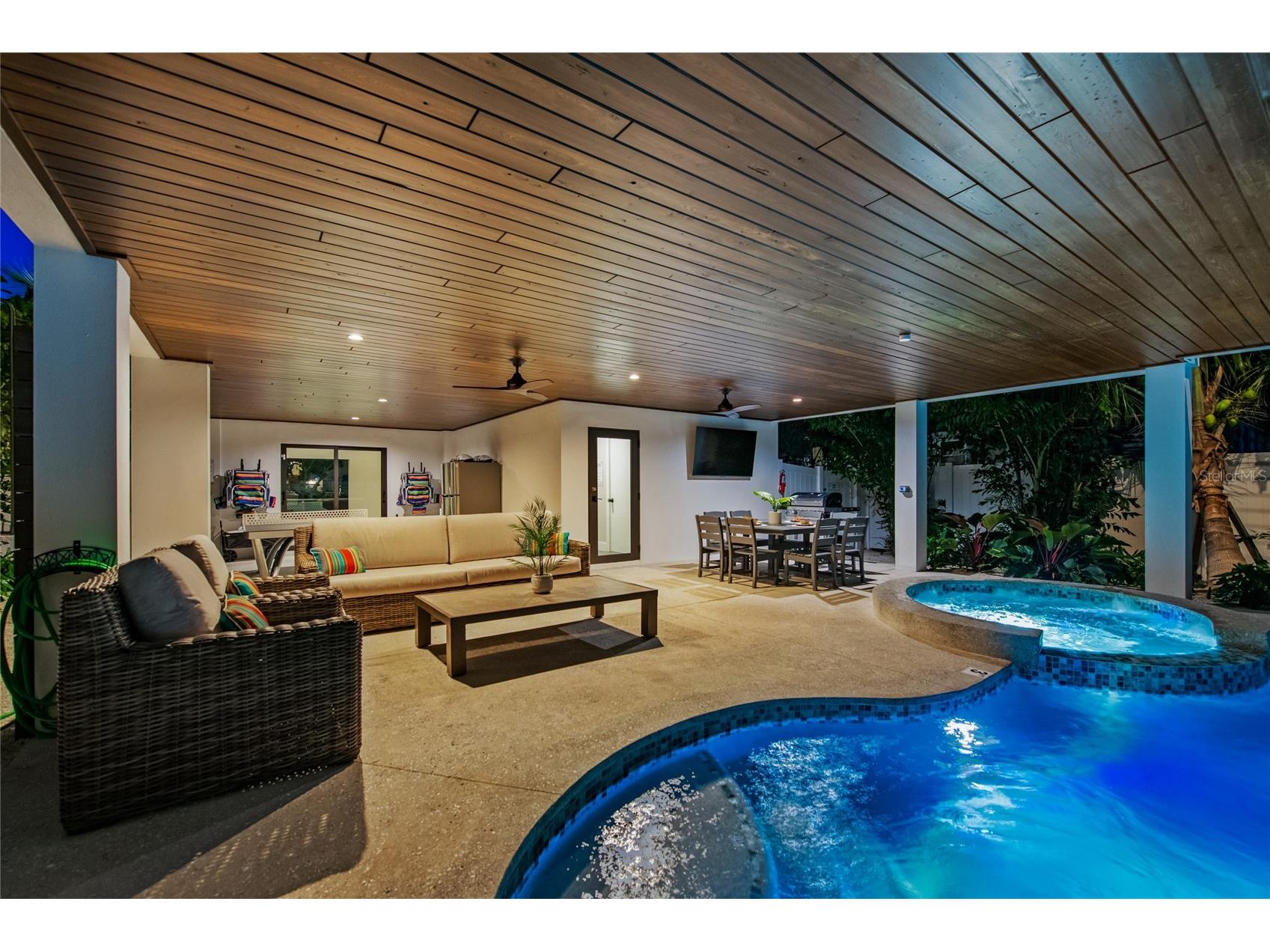 209 Garfield Drive Sarasota FL 34236 A4688244 image14