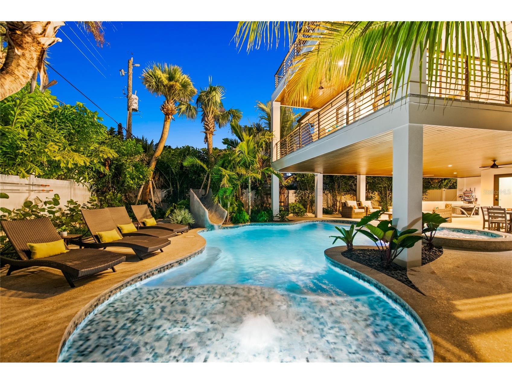 209 Garfield Drive Sarasota FL 34236 A4688244 image16