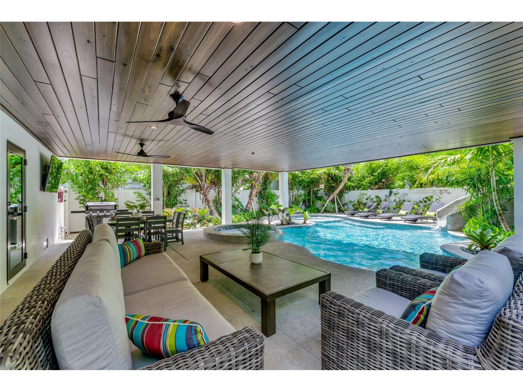 209 Garfield Drive Sarasota FL 34236 A4688244 image19