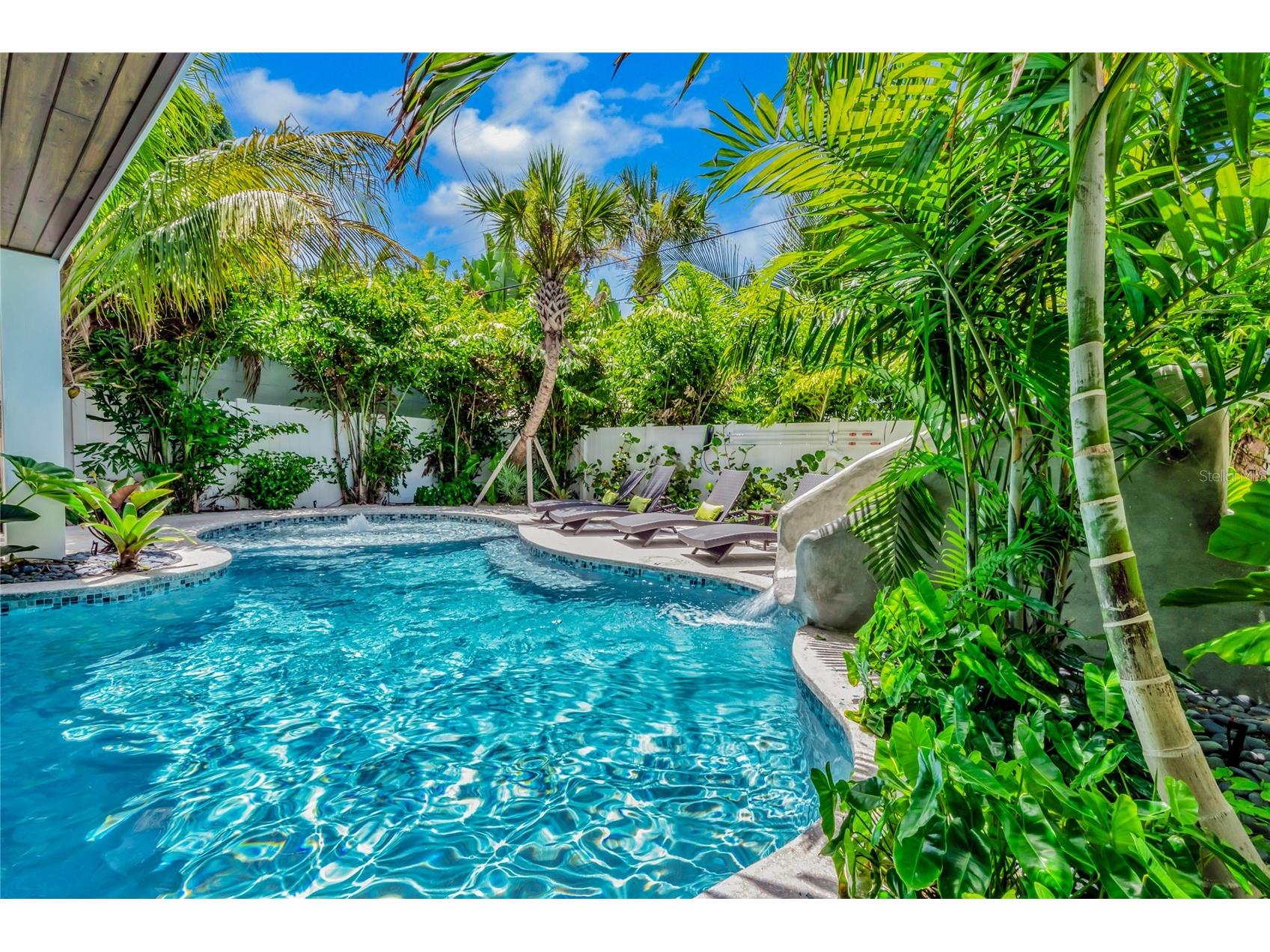 209 Garfield Drive Sarasota FL 34236 A4688244 image7