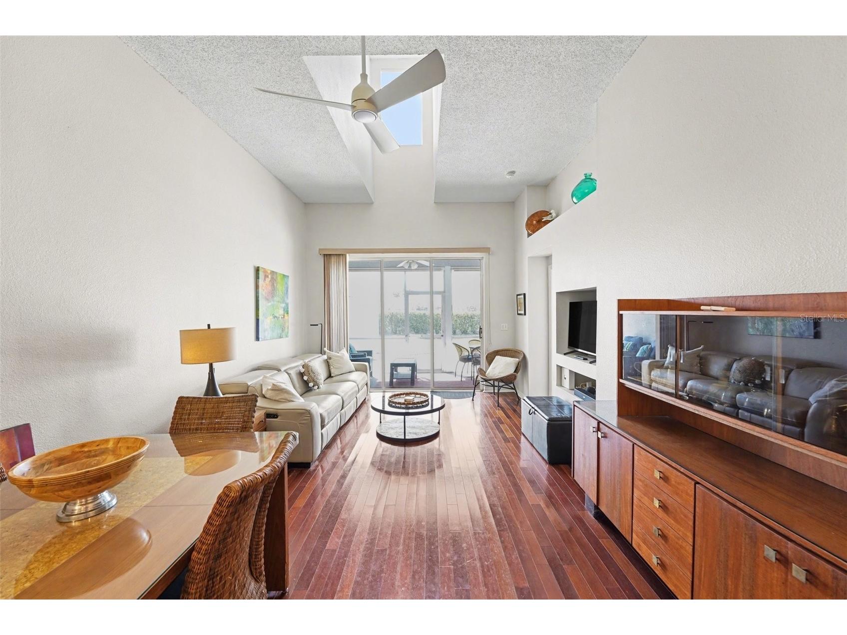 209 Hemingway Drive Oldsmar FL 34677 TB8483445 image3