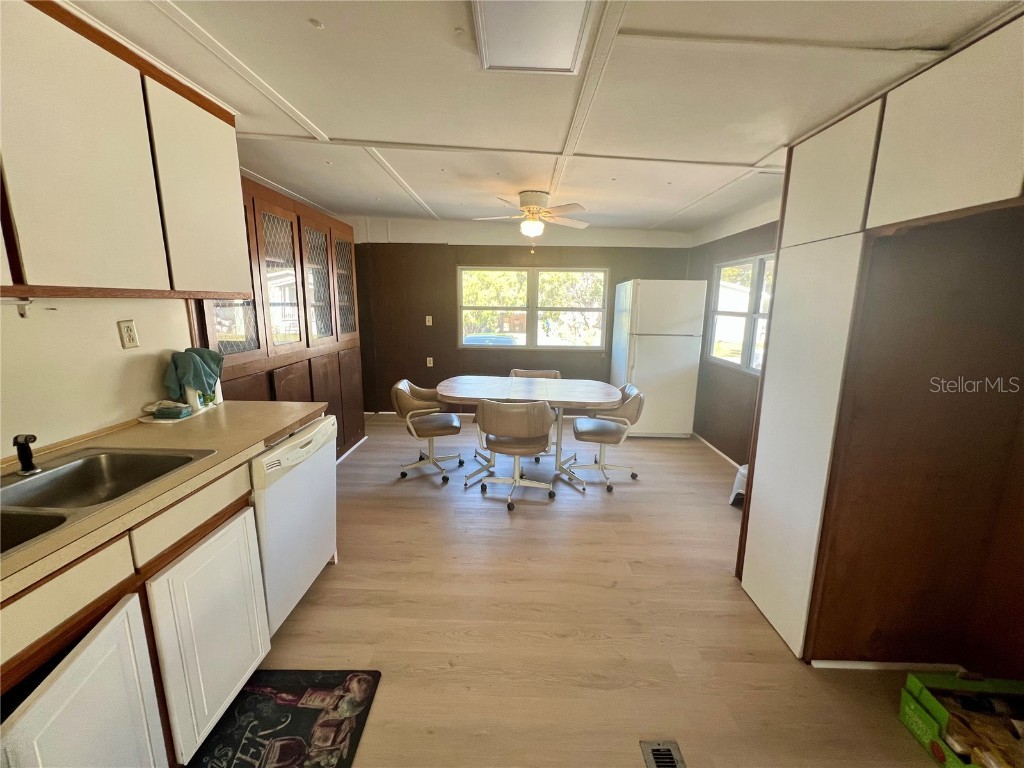 209 Lark Drive Largo FL 33778 TB8458137 image26