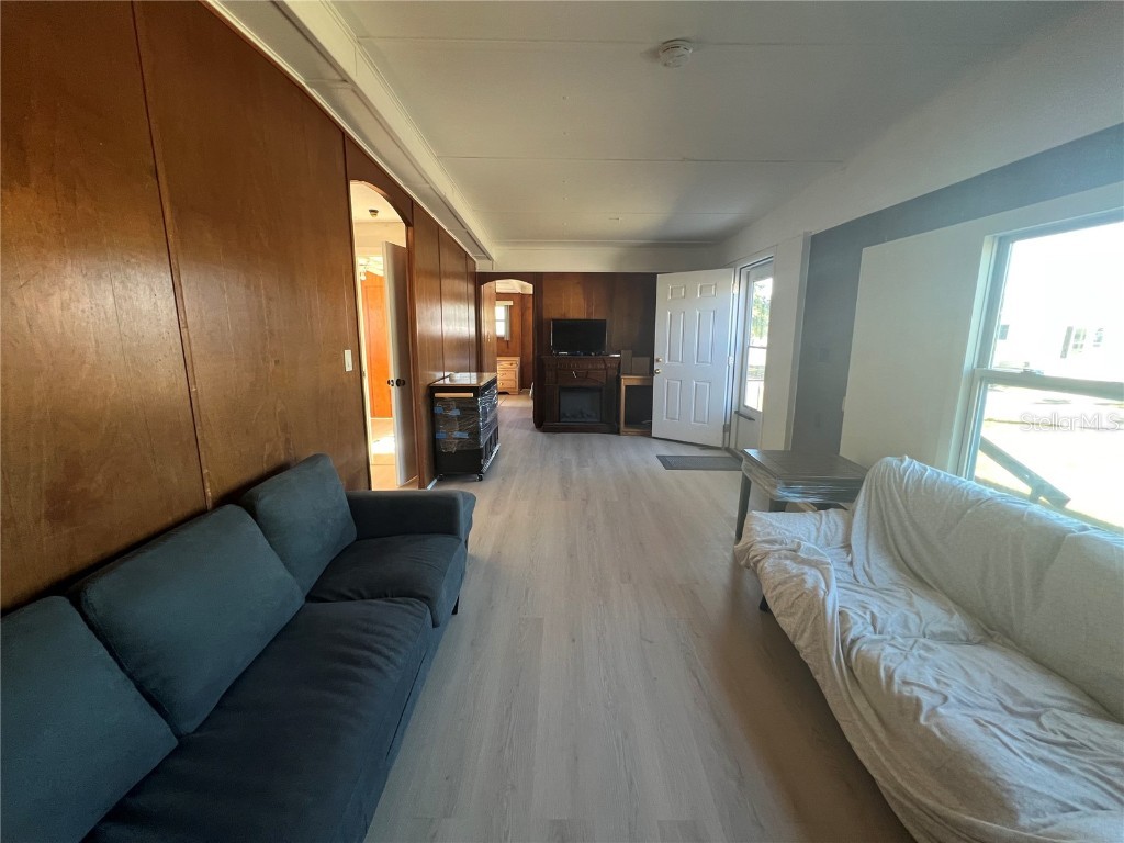 209 Lark Drive Largo FL 33778 TB8458137 image3