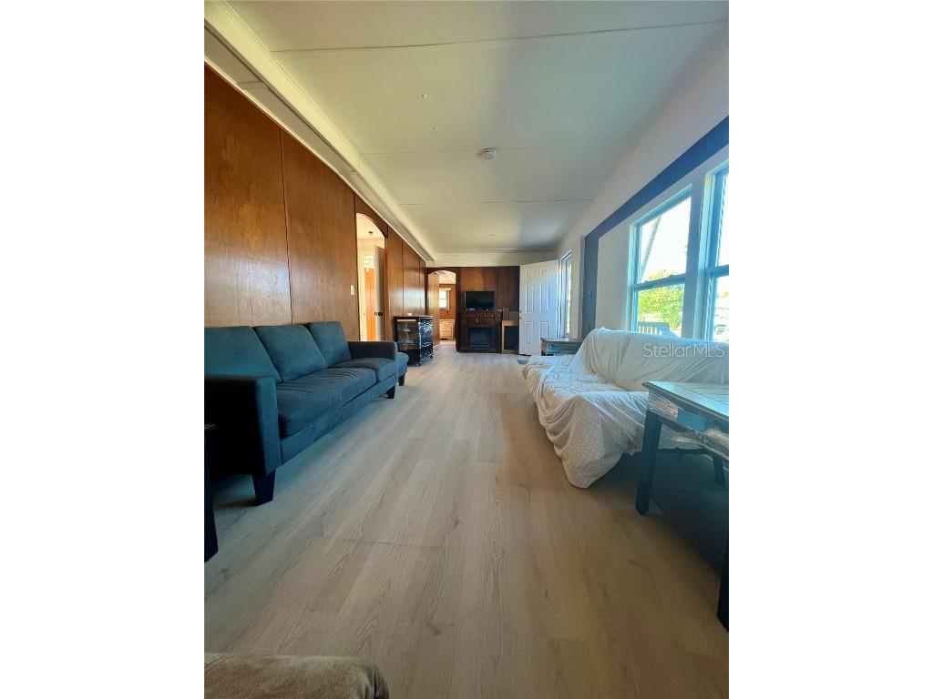 209 Lark Drive Largo FL 33778 TB8458137 image9