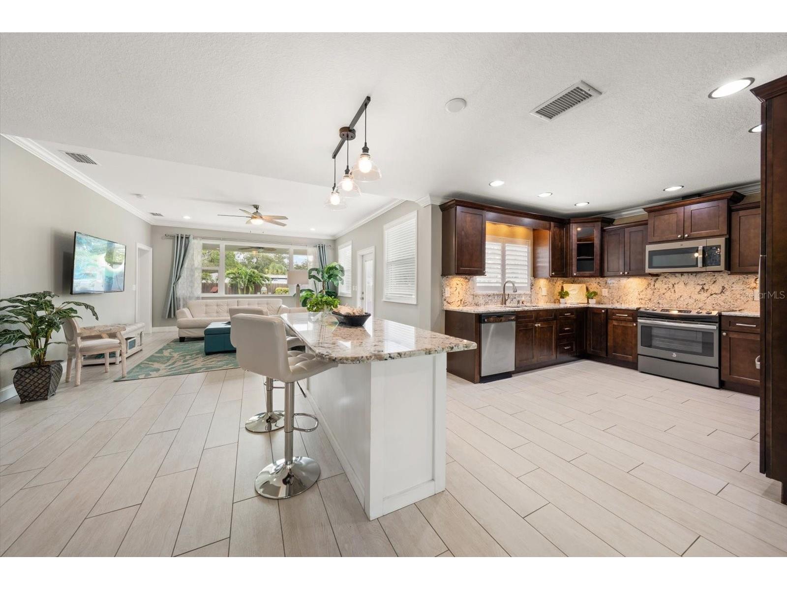 209 Live Oak Lane Largo FL 33770 TB8515816 image11