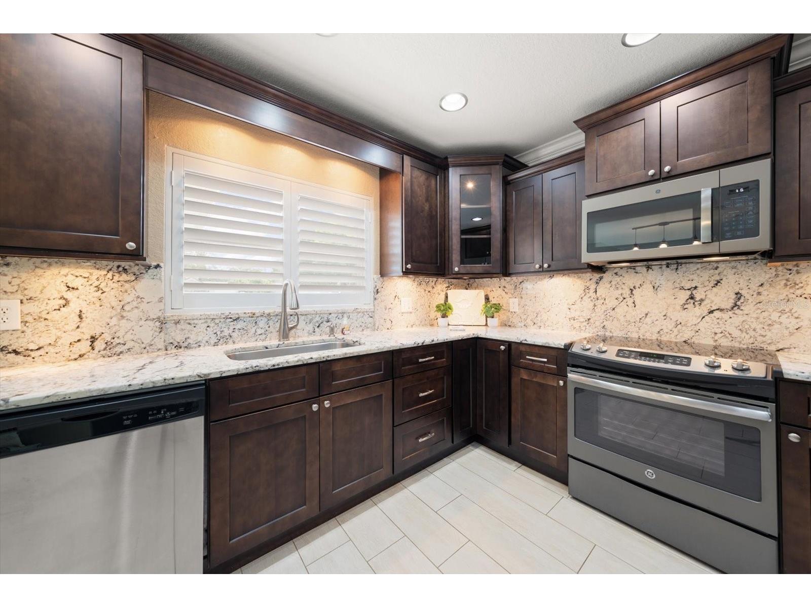 209 Live Oak Lane Largo FL 33770 TB8515816 image16