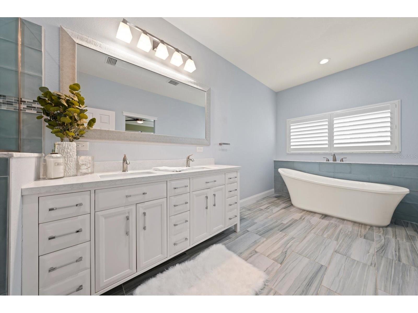 209 Live Oak Lane Largo FL 33770 TB8515816 image31