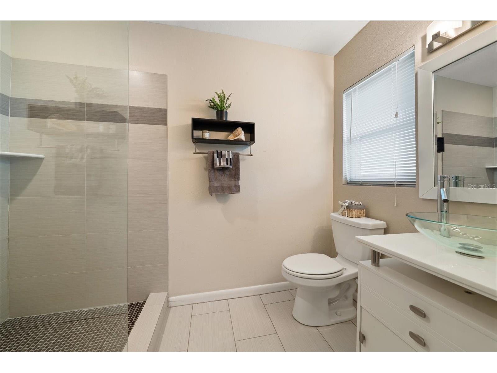 209 Live Oak Lane Largo FL 33770 TB8515816 image33