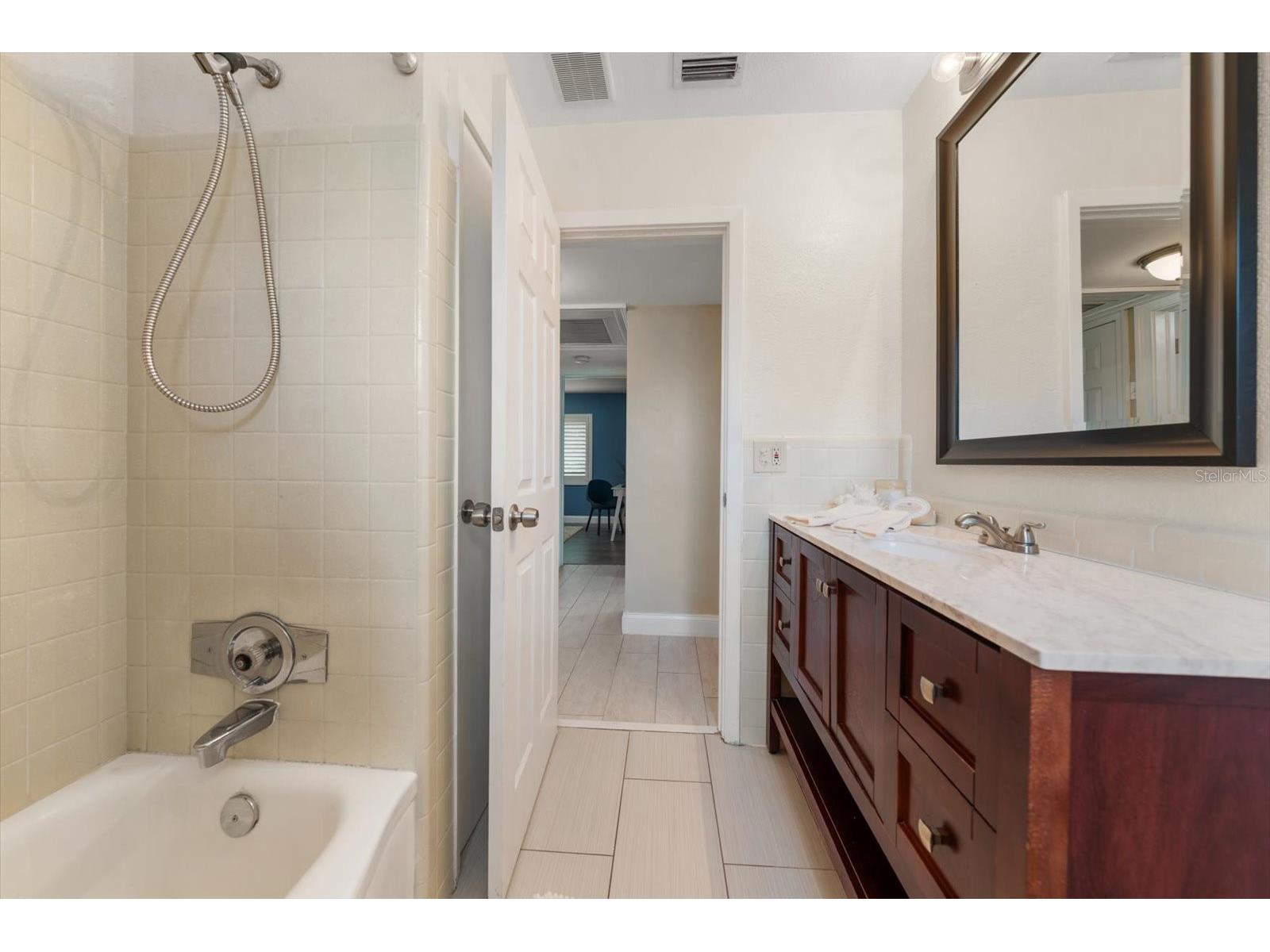 209 Live Oak Lane Largo FL 33770 TB8515816 image40