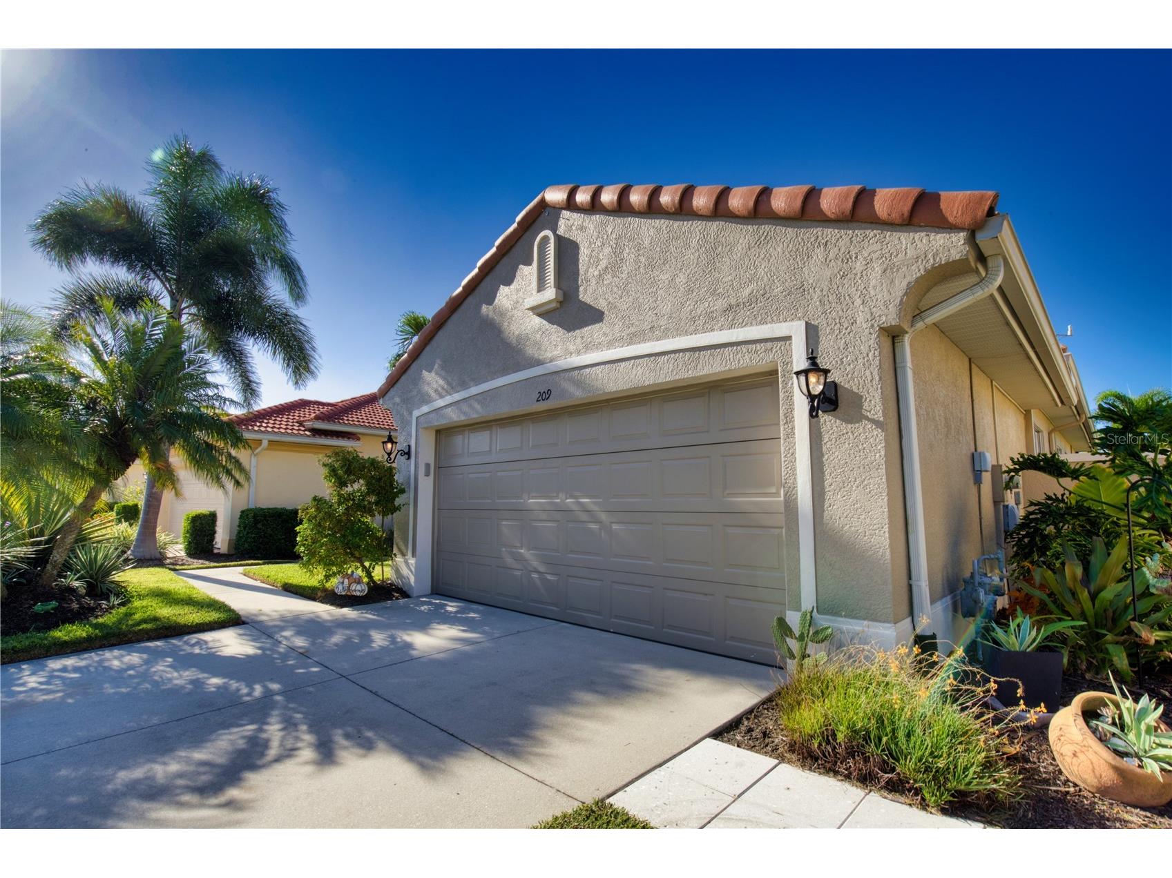 209 Mestre Place North Venice FL 34275 N6143386 image1