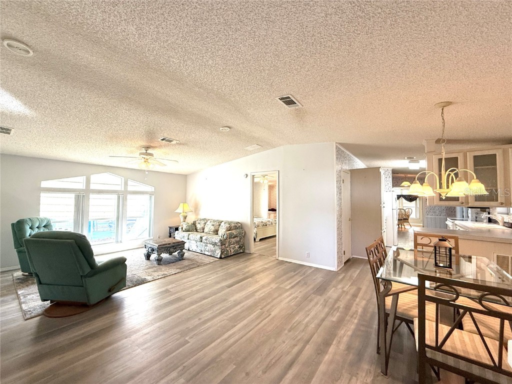 209 N Saint Thomas Circle Apollo Beach FL 33572 TB8444413 image6