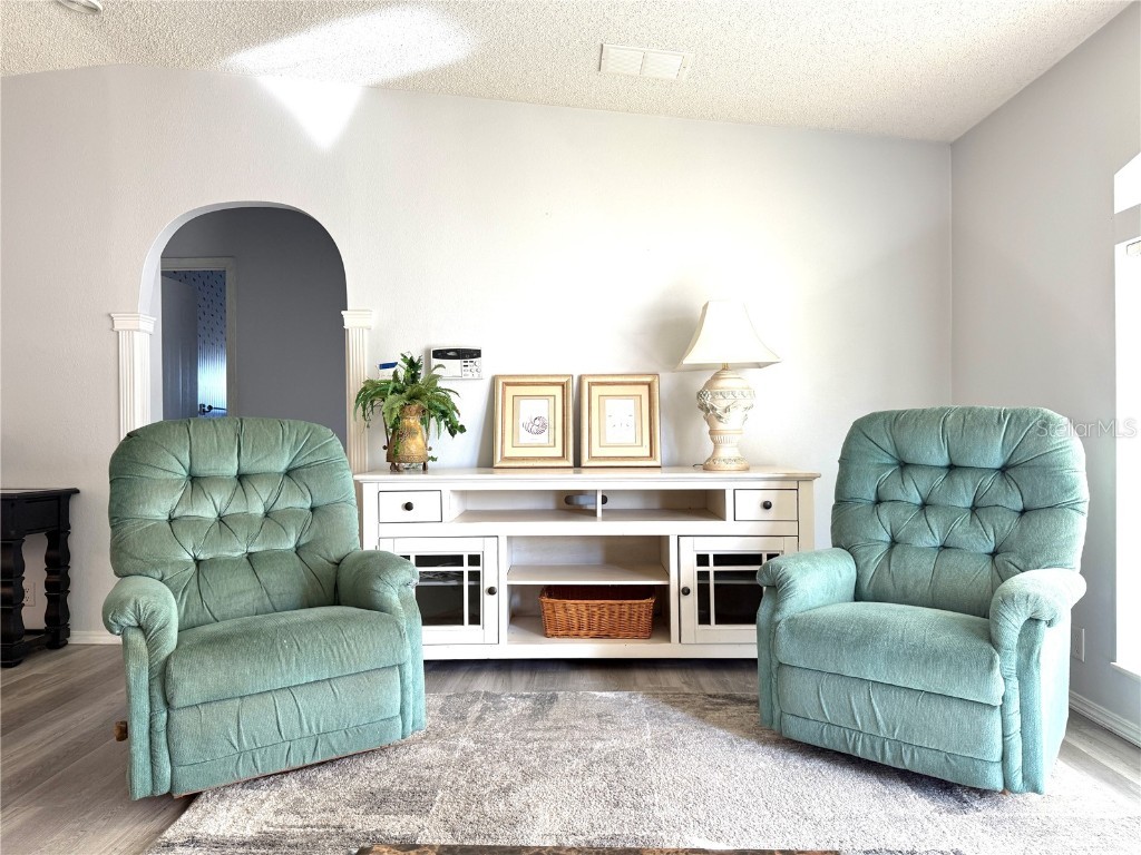 209 N Saint Thomas Circle Apollo Beach FL 33572 TB8444413 image7