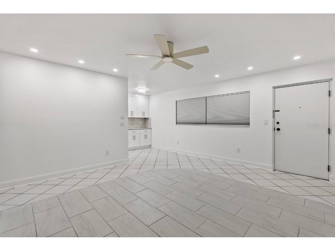 209 NE Lincoln Circle N #105 Saint Petersburg FL 33702 TB8358166 image10